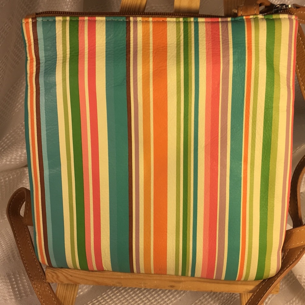 Fossil leather crossbody almost new roomy bright - Picture 2 of 8